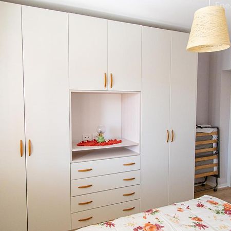 Enea'S Guest House Wlora Zewnętrze zdjęcie