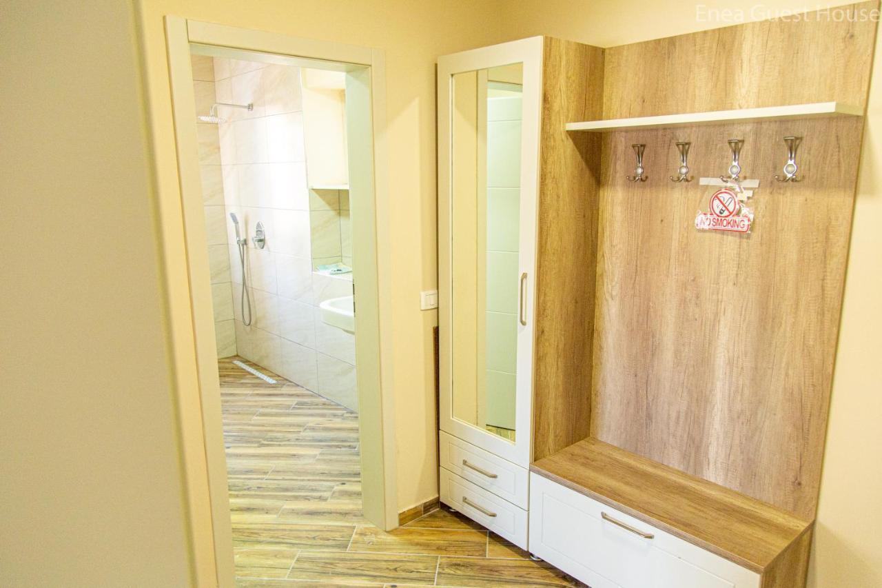 Enea'S Guest House Wlora Zewnętrze zdjęcie